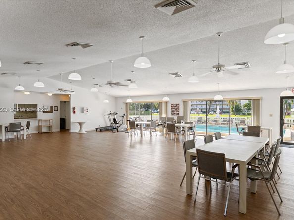 190 SE 5th Ave 202, Dania Beach FL 33004