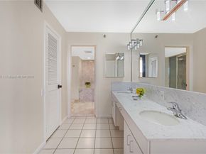 2575 S Bayshore Dr 10B, Miami FL 33133