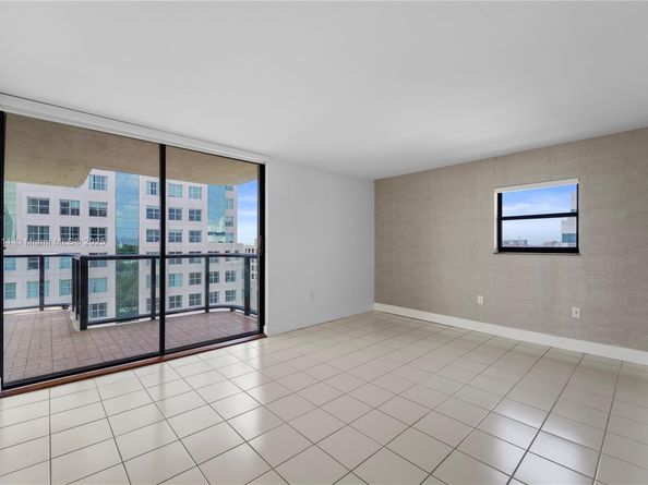 2575 S Bayshore Dr 10B, Miami FL 33133