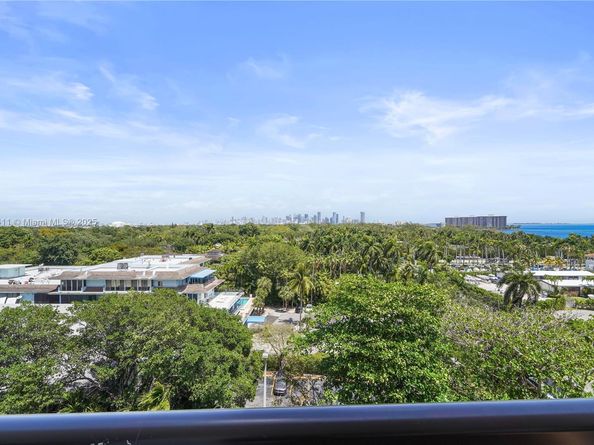 2575 S Bayshore Dr 10B, Miami FL 33133