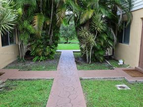 3705 NW 84th Ave D5, Sunrise FL 33351