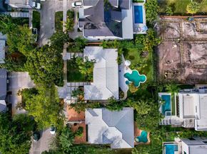 726 NE 17th Way, Fort Lauderdale FL 33304