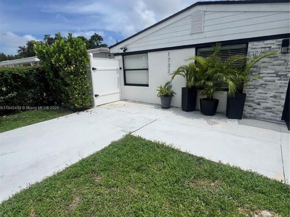 1732 NE 175th St, North Miami Beach FL 33162