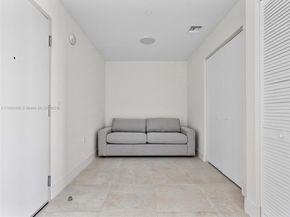 Undisclosed Address #A11850400, Miami FL 33130