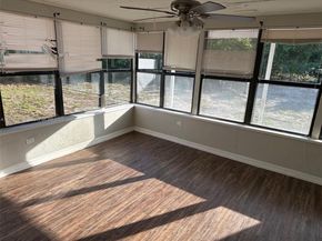 518 Crescent Dr, Lake Park FL 33403