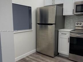 9370 SW 8th St 418, Boca Raton FL 33428