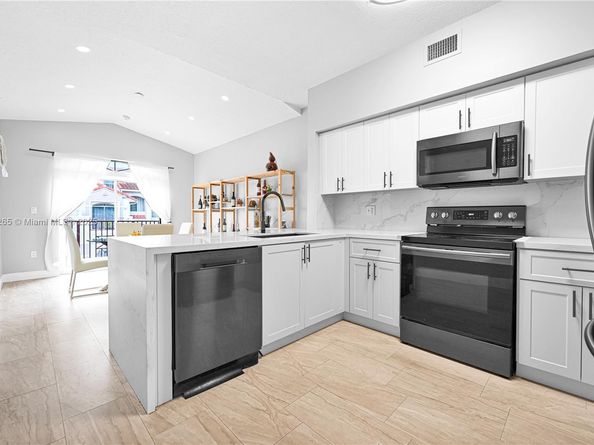 10101 SW 154th Cir Ct 10711, Miami FL 33196