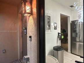 6633 NW 178th Ter, Hialeah FL 33015