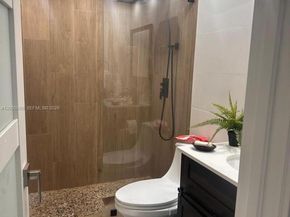 6633 NW 178th Ter, Hialeah FL 33015