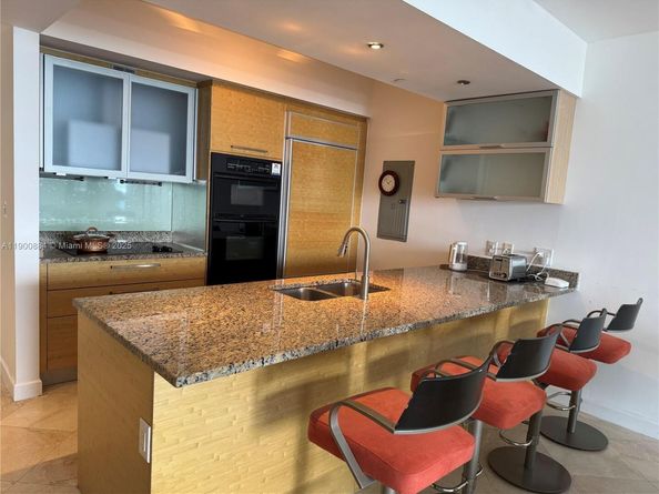 1830 S Ocean Dr 3303, Hallandale Beach FL 33009