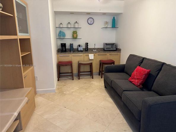 1830 S Ocean Dr 3303, Hallandale Beach FL 33009