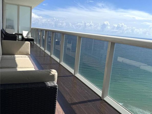1830 S Ocean Dr 3303, Hallandale Beach FL 33009