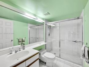 3530 Mystic Pointe Dr 303, Aventura FL 33180