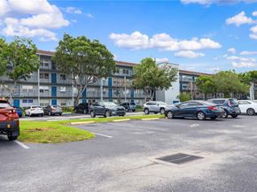 551 SW 135th Ave 208B, Pembroke Pines FL 33027