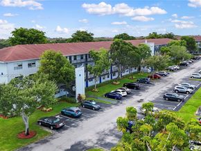 551 SW 135th Ave 208B, Pembroke Pines FL 33027