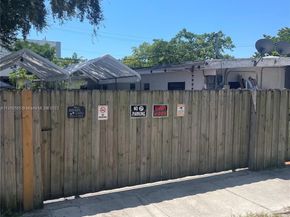 701 & 703 SW 33rd Ave, Miami FL 33135