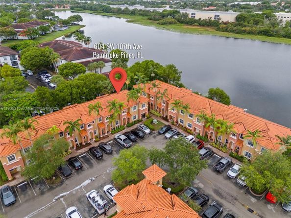 604 SW 107th Ave 706, Pembroke Pines FL 33025