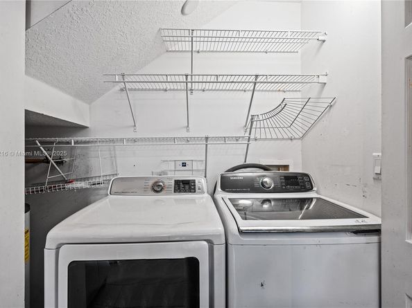 604 SW 107th Ave 706, Pembroke Pines FL 33025