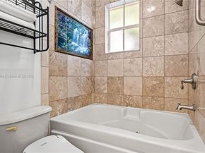 604 SW 107th Ave 706, Pembroke Pines FL 33025