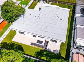 550 NW 143rd St, North Miami FL 33168