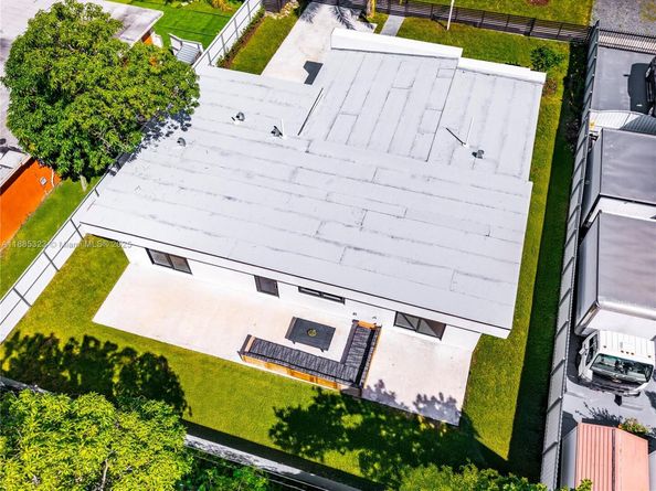 550 NW 143rd St, North Miami FL 33168