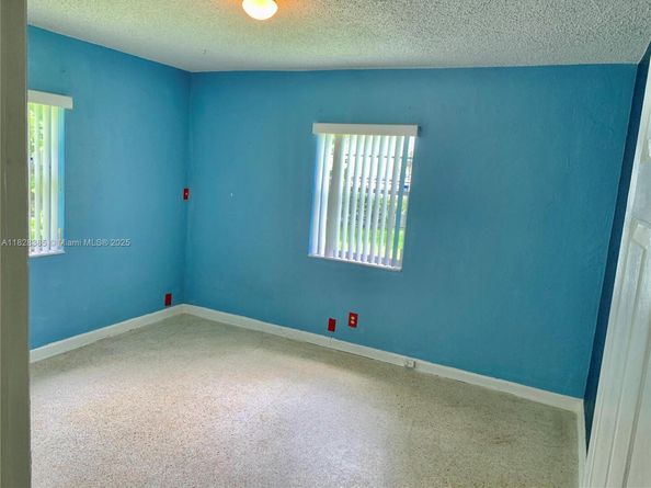 5221 Orange Dr, Davie FL 33314