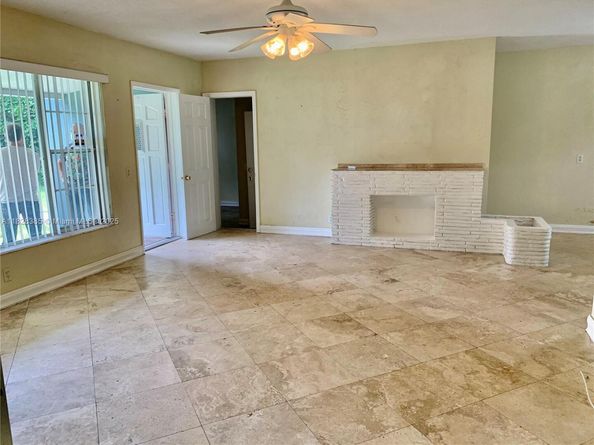 5221 Orange Dr, Davie FL 33314
