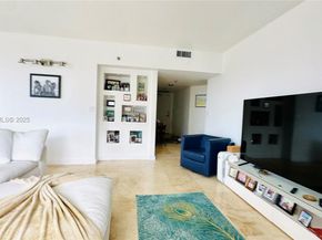 520 Brickell Key Dr A1615, Miami FL 33131