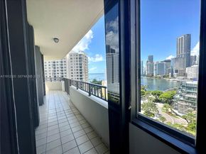 520 Brickell Key Dr A1615, Miami FL 33131