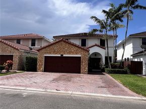 9866 NW 10th St, Miami FL 33172