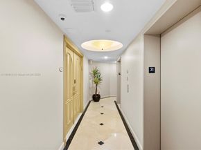 3370 Hidden Bay Dr 3113, Aventura FL 33180
