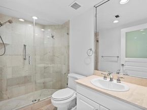 3370 Hidden Bay Dr 3113, Aventura FL 33180