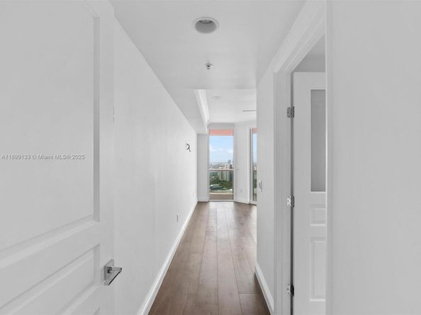 3370 Hidden Bay Dr 3113, Aventura FL 33180
