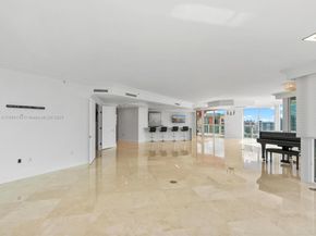 3370 Hidden Bay Dr 3113, Aventura FL 33180