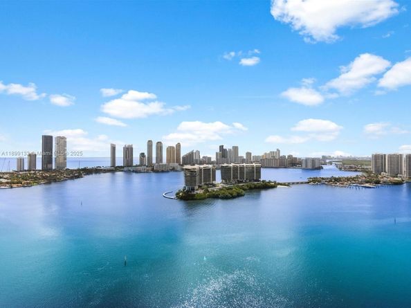 3370 Hidden Bay Dr 3113, Aventura FL 33180