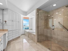 3370 Hidden Bay Dr 3113, Aventura FL 33180