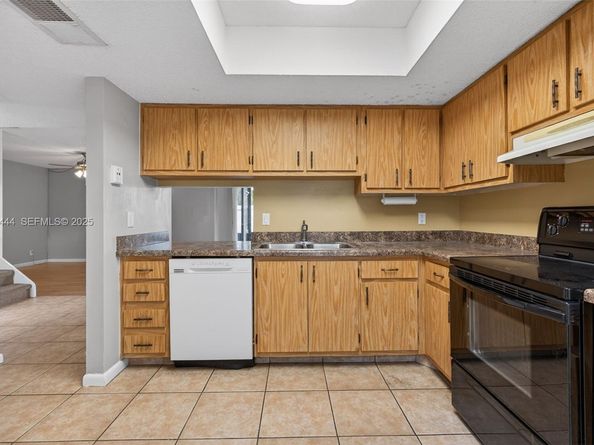 707 Stonewood Ct 19C, Jupiter FL 33458