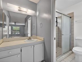 707 Stonewood Ct 19C, Jupiter FL 33458