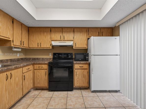 707 Stonewood Ct 19C, Jupiter FL 33458