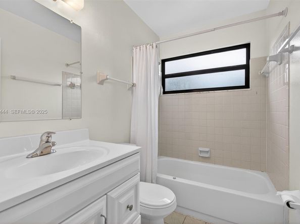 707 Stonewood Ct 19C, Jupiter FL 33458