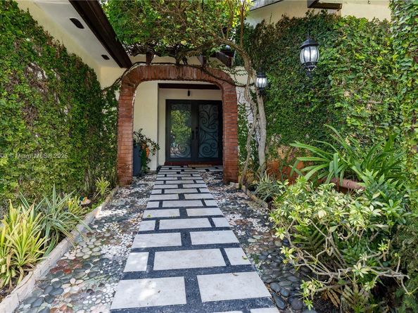 5441 SW 155th Pl, Miami FL 33185