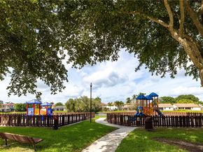 5441 SW 155th Pl, Miami FL 33185