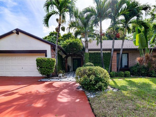5441 SW 155th Pl, Miami FL 33185