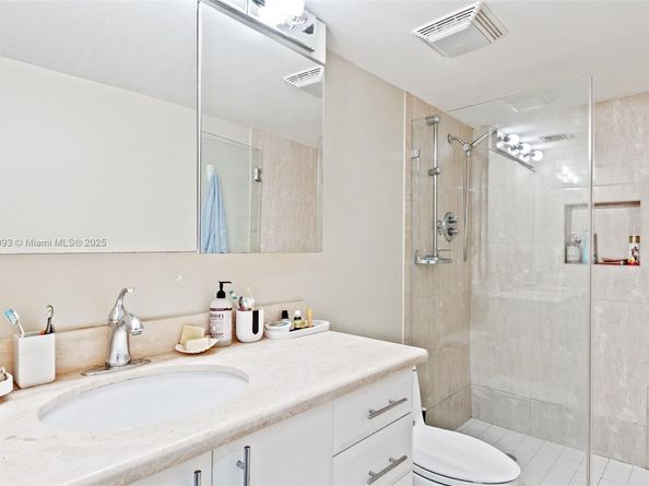 17600 N Bay Rd N701, Sunny Isles Beach FL 33160