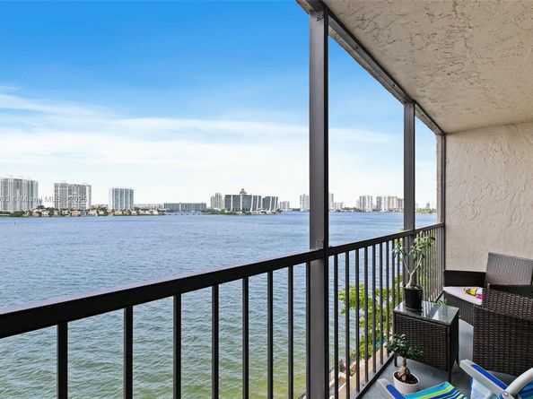 17600 N Bay Rd N701, Sunny Isles Beach FL 33160
