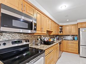 17600 N Bay Rd N701, Sunny Isles Beach FL 33160