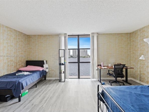 17600 N Bay Rd N701, Sunny Isles Beach FL 33160