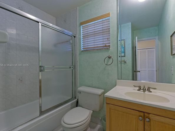 10360 SW 22nd St, Miami FL 33165