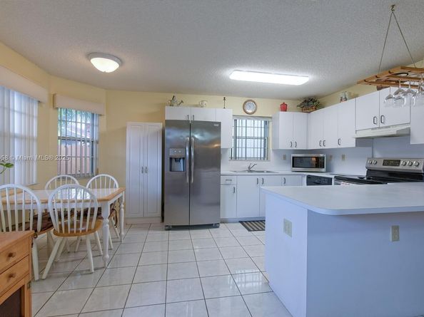 10360 SW 22nd St, Miami FL 33165