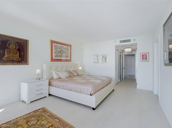 3801 NE 207th St 15AS, Aventura FL 33180